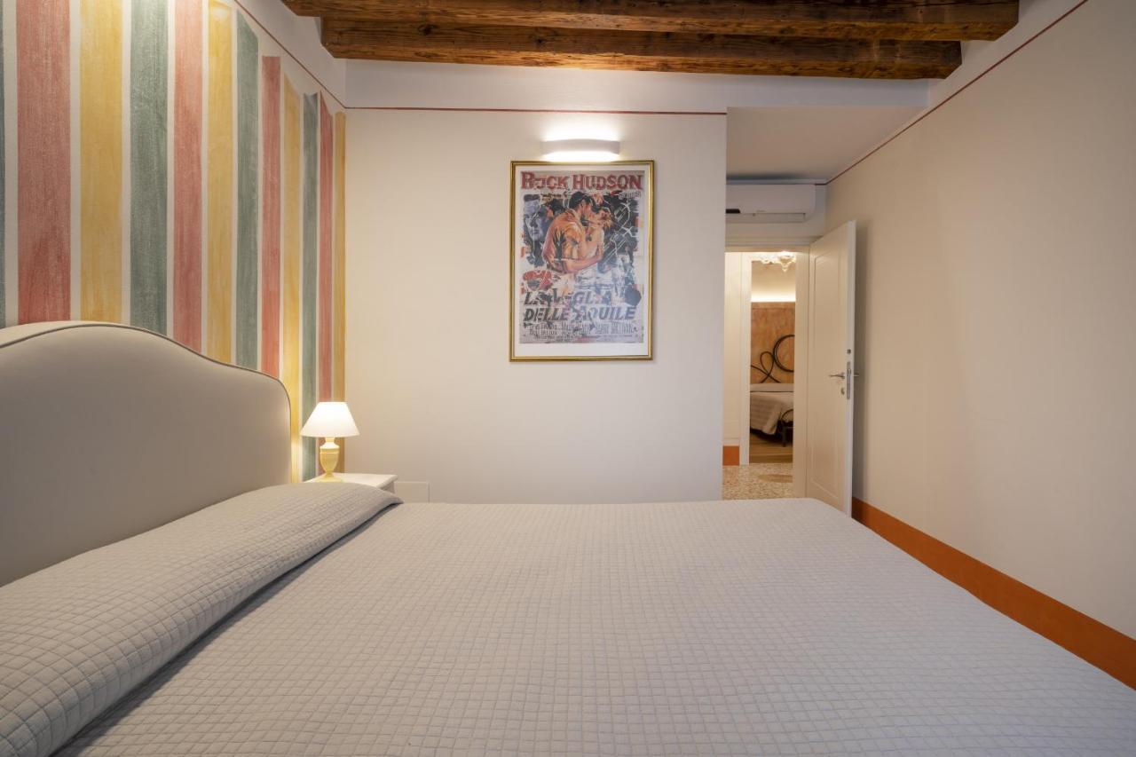 Rialto Sant'Aponal Prestige By Wonderful Italy Apartment Venice Exterior photo